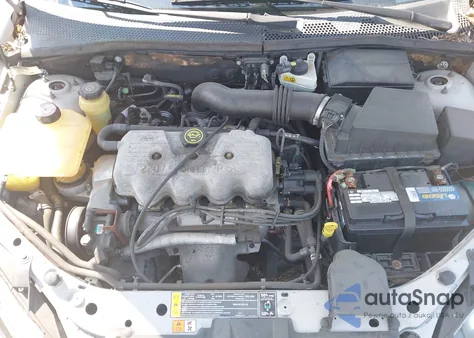 2000 Ford Focus Lx z USA, uszkodzony, nr VIN 1FAFP33P8YW335263